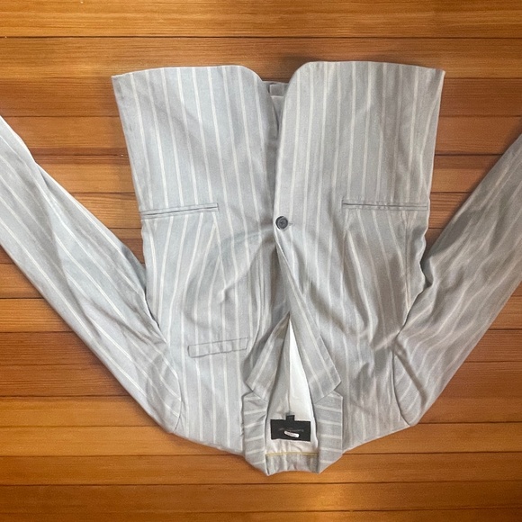 Banana Republic blazer 12P Grey with stripe - Picture 1 of 4